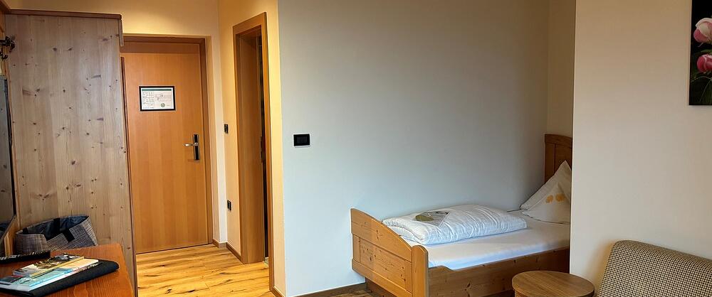 Einzelzimmer Apfelblüte Südbalkon